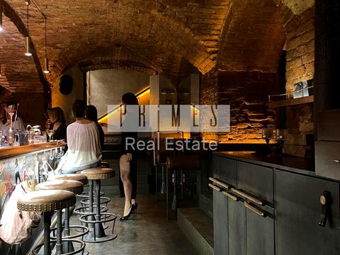 комерційна за адресою Тараса Шевченка бульв., 1