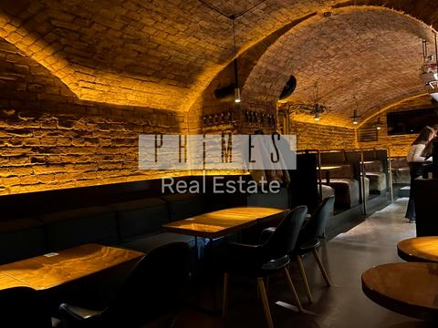 комерційна за адресою Тараса Шевченка бульв., 1