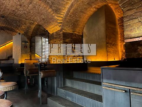 комерційна за адресою Тараса Шевченка бульв., 1