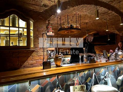 комерційна за адресою Тараса Шевченка бульв., 1