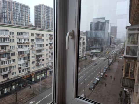 квартира за адресою Велика Васильківська вул. (Червоноармійська), 132