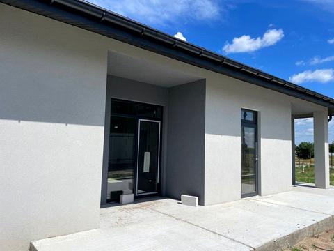 дом по адресу Приморська