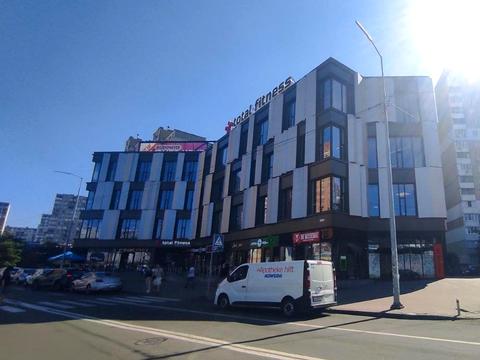 комерційна за адресою Олександра Мишуги вул., 12