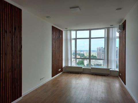 комерційна за адресою Михайла Максимовича вул. (Онуфрія Трутенка), 3-Г