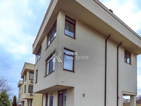 будинок за адресою Товарна вул., 24Б