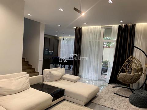 будинок за адресою Товарна вул., 24Б