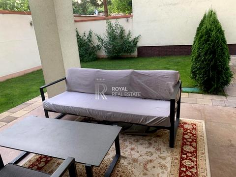 будинок за адресою Товарна вул., 24Б