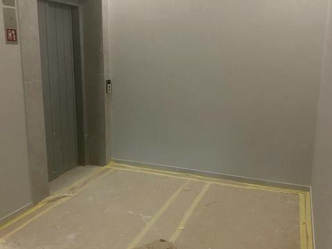 комерційна за адресою Угорська вул., 14