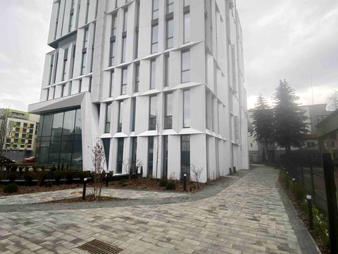 комерційна за адресою Угорська вул., 14