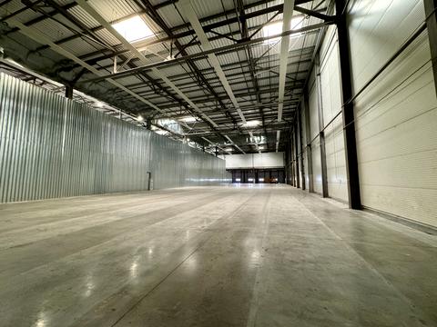 комерційна за адресою Олега Онікієнка вул., 61