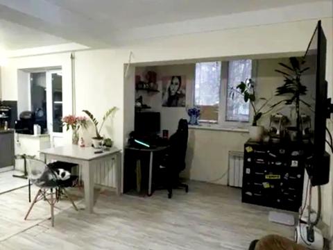 квартира за адресою Василя Касіяна вул., 10