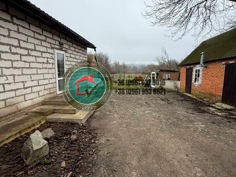 будинок за адресою смт. Старий Мерчик, перемоги, 33