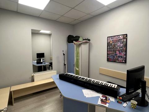 комерційна за адресою Олени Степанівни вул. (Ленінградська), 5