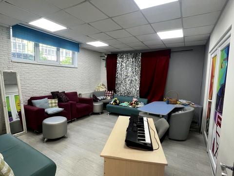 комерційна за адресою Олени Степанівни вул. (Ленінградська), 5