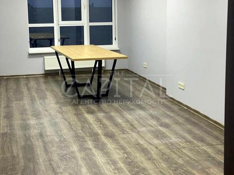 комерційна за адресою Кловський узвіз (Кловський), 7a