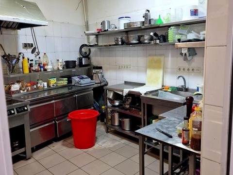 комерційна за адресою Басейна вул., 2