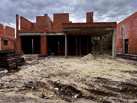 будинок за адресою с. Зубра, Під лісом