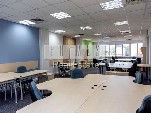 комерційна за адресою Польова вул., 24Д