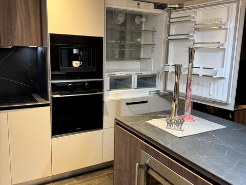 дом по адресу  ул.