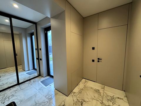 дом по адресу  ул.