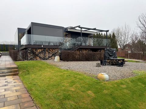 дом по адресу  ул.