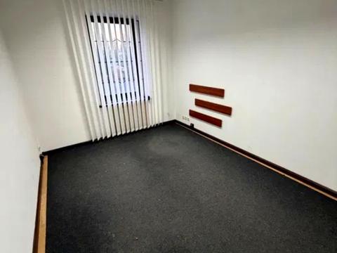 коммерческая по адресу Соборная пл. (Октябрьская), 1-Б