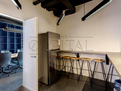 комерційна за адресою Кловський узвіз (Кловський), 7a