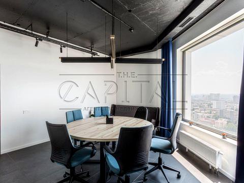 комерційна за адресою Кловський узвіз (Кловський), 7a