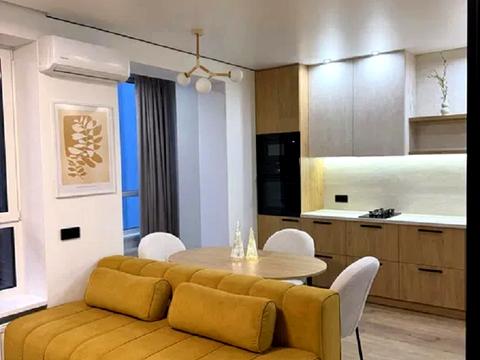 квартира по адресу Героев Небесной Сотни просп., (Будинок 14/2)