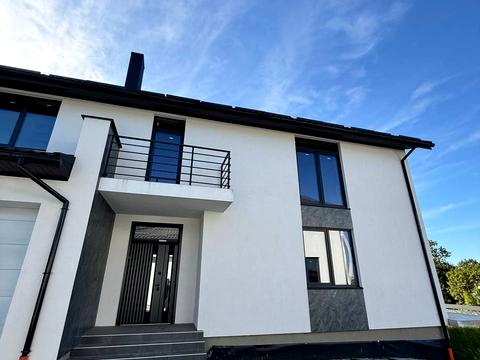 будинок за адресою Озерна