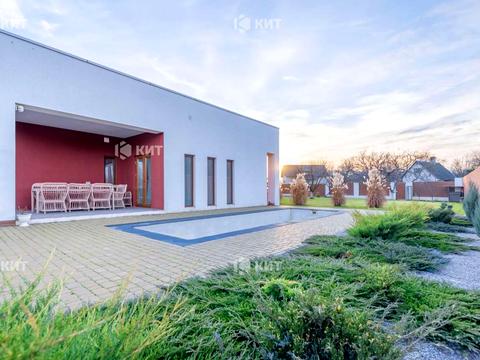 дом по адресу Генерала Удовиченко ул. (Парижской Коммуны)