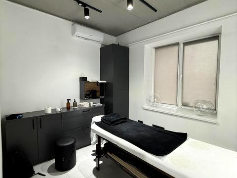 коммерческая по адресу Василия Гаджеги, 12