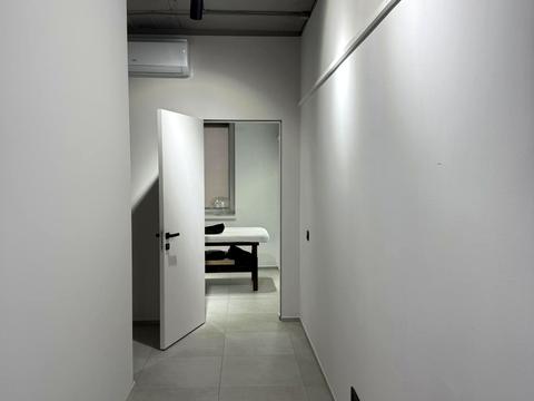 коммерческая по адресу Василия Гаджеги, 12