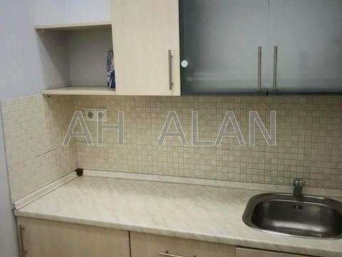 комерційна за адресою Саксаганського вул., 15