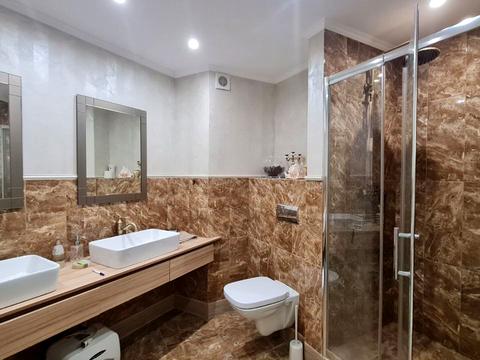 квартира по адресу Академика Глушкова просп., 9-В