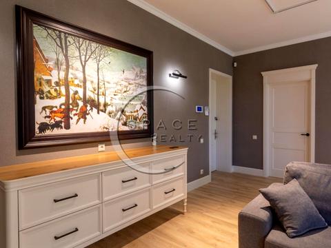 квартира за адресою Лаврська вул. (Січневого Повстання), 10