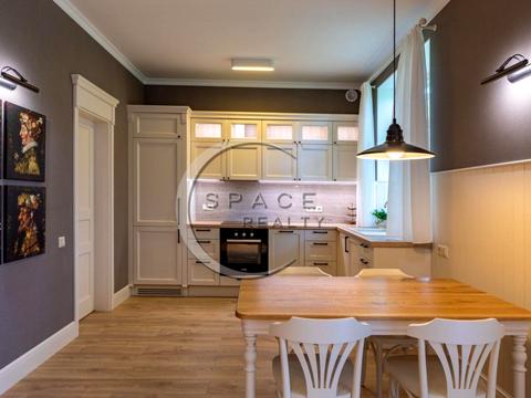 квартира за адресою Лаврська вул. (Січневого Повстання), 10