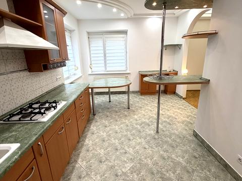 квартира по адресу Карпатская ул., 15а