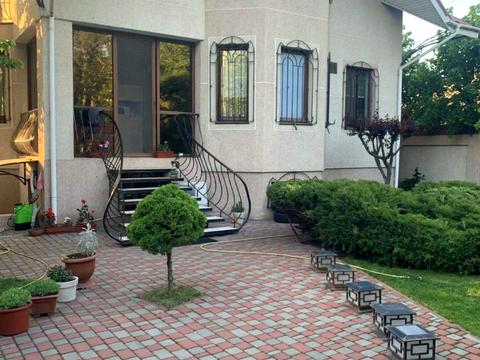 будинок за адресою Дача Ковалевського вул., 102