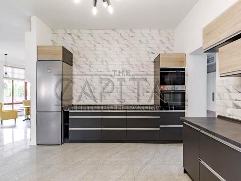 будинок за адресою Вишнева вул. (Леніна)