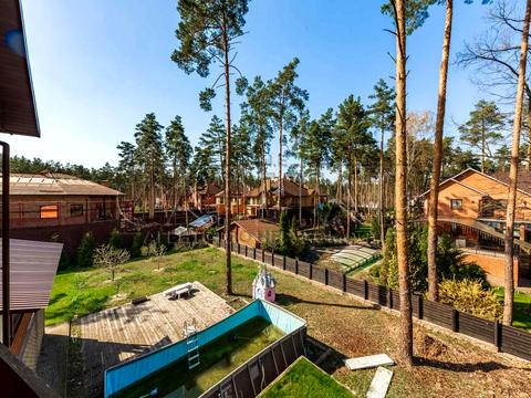 будинок за адресою Вишнева вул. (Леніна)