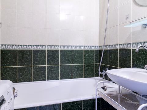 квартира по адресу Героев Днепра ул., 32-Б