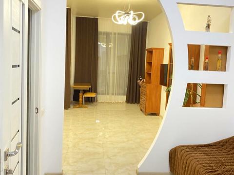 квартира за адресою Богдана Хмельницького вул., 43