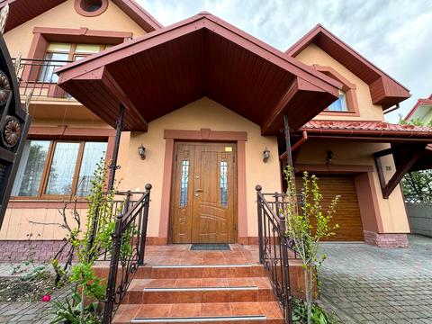 дом по адресу Івасюка