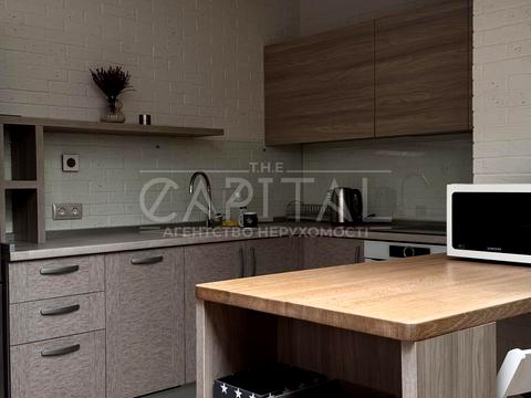 квартира за адресою Київ, Дегтярна вул., 10