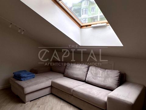 квартира за адресою Київ, Дегтярна вул., 10