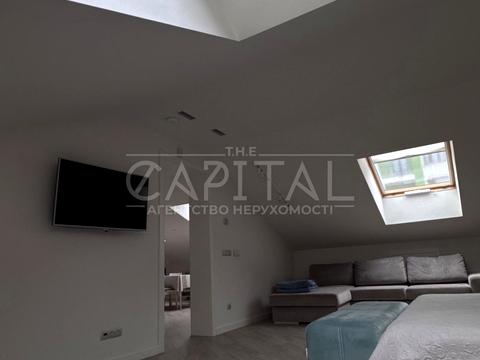 квартира за адресою Київ, Дегтярна вул., 10