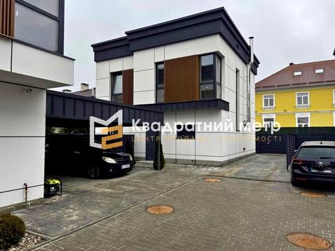 будинок за адресою Перемоги