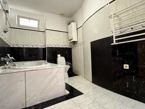 квартира за адресою Дерибасівська вул., 10