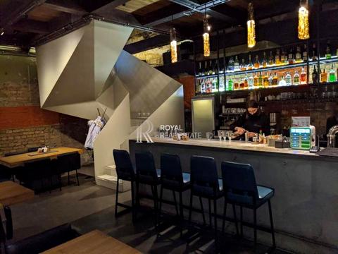 коммерческая по адресу Крещатик ул., 10-Б